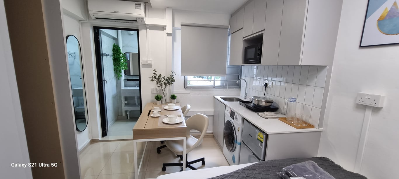 HDB Master Room for Rent in Yishun · 731 Yishun Street 72, 760731 · S$ 1,800/mo - Image 2 of 4
