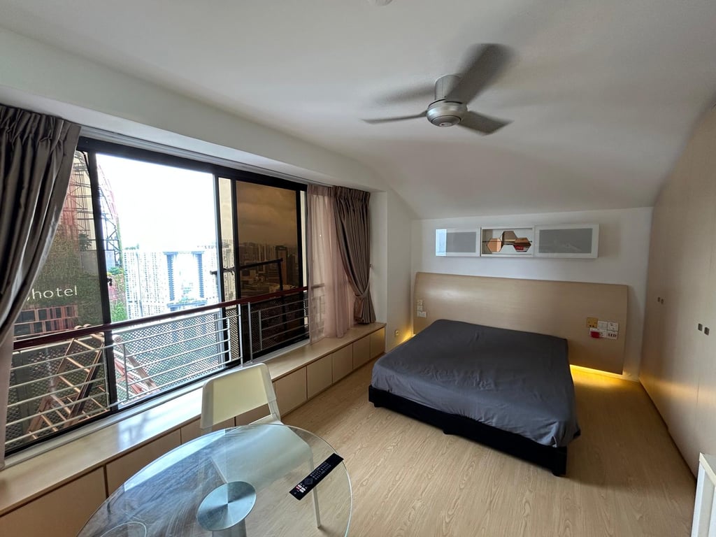 Condo Whole Unit for Rent in Downtown Core · 10 Anson Road, 079903 · S$ 3,500/mo - Image 2 of 11