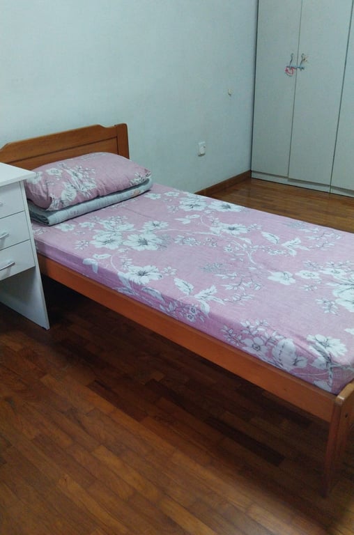HDB Common Room for Rent in Jurong West · 276C Jurong West Street 25, 643276 · S$ 700/mo - Image 2 of 3
