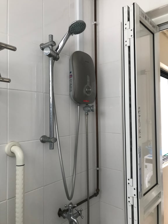 HDB Whole Unit for Rent in Bukit Batok · 251 Bukit Batok East Avenue 5, 650251 · S$ 3,000/mo - Image 6 of 11