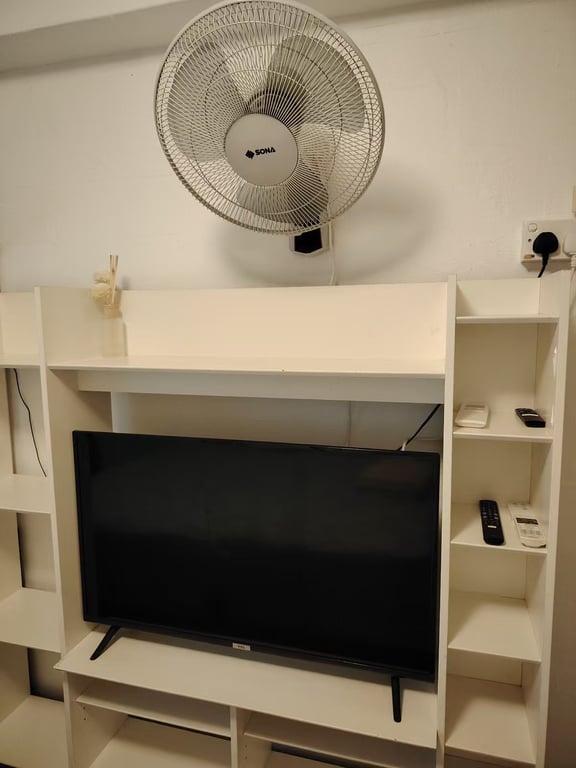 HDB Master Room for Rent in Queenstown · 3 Dover Road, 130003 · S$ 1,300/mo - Image 3 of 7