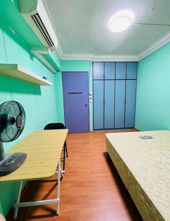 HDB Common Room for Rent in Bedok · 11 Chai Chee Road, 460011 · S$ 850/mo - Image 2 of 3