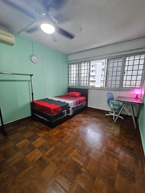 HDB Common Room for Rent in Bedok · 52 New Upper Changi Road, 461052 · S$ 980/mo - Image 2 of 3