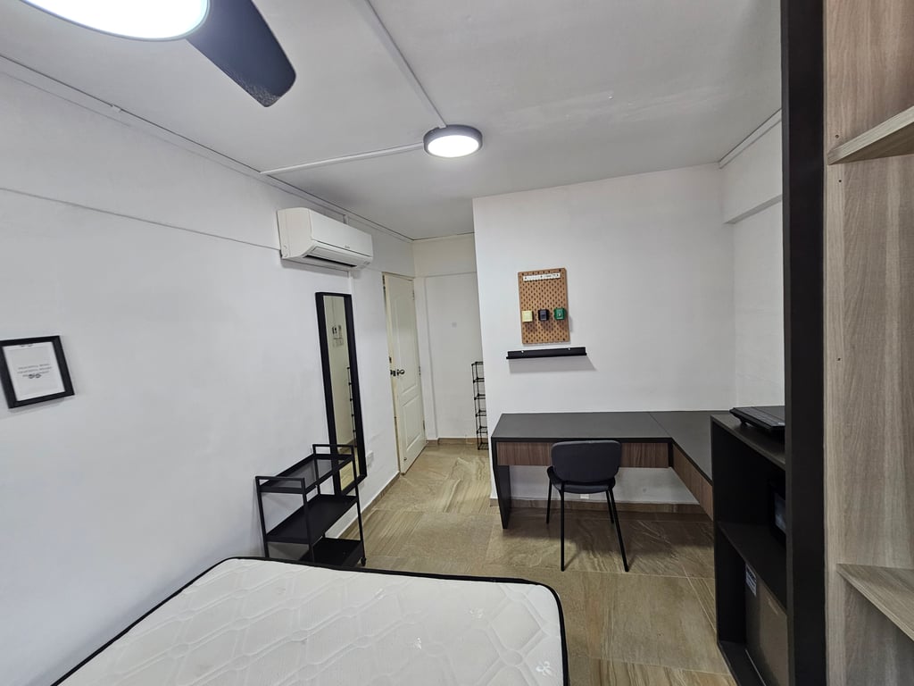 HDB Master Room for Rent in Bedok · 17 Bedok South Road · S$ 1,750/mo - Image 1 of 1