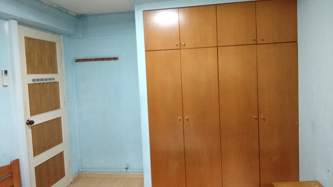 HDB Common Room for Rent in Bedok · 3 Bedok South Avenue 1, 460003 · S$ 800/mo - Image 2 of 5