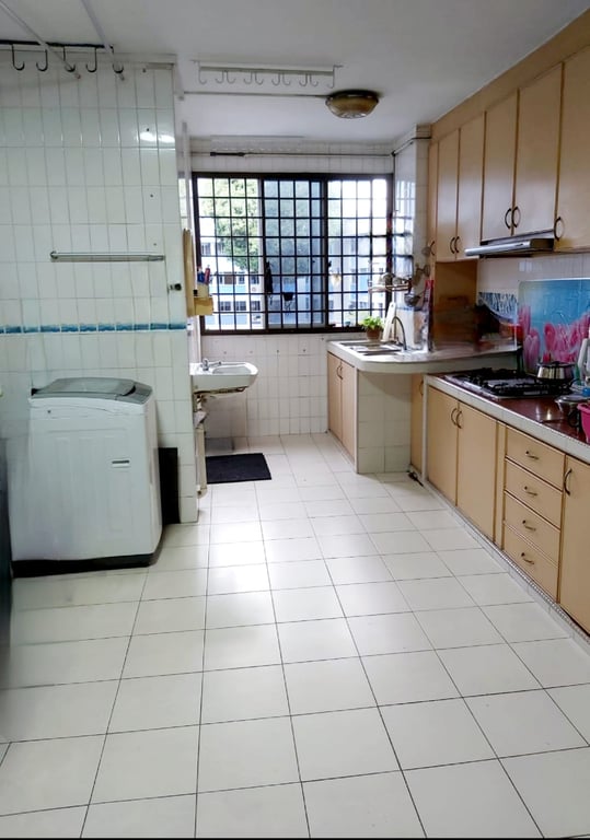 Toa Payoh HDB Common Room for Rent – 241 Kim Keat Link - Image 5 of 7