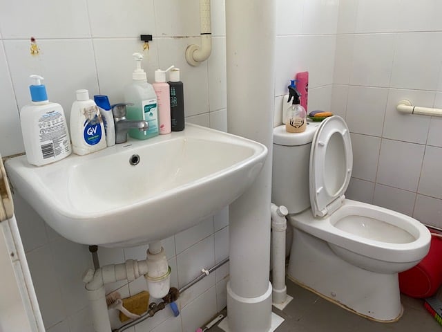 Clementi HDB Common Room for Rent – 375 Clementi Avenue 4 - Image 4 of 5
