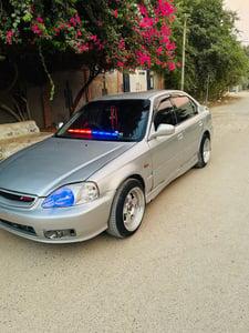 Vehicle thumbnail 5