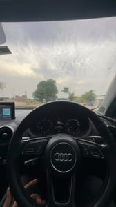 Vehicle thumbnail 5