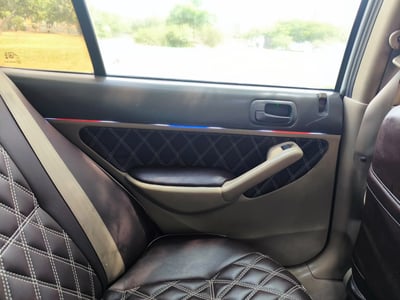 Vehicle thumbnail 2
