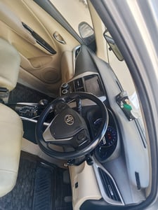 Vehicle thumbnail 1