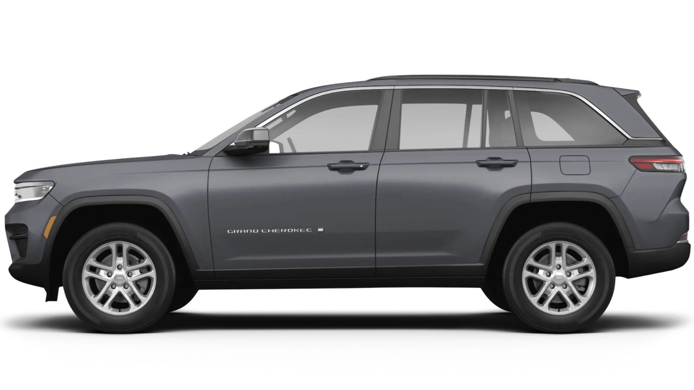 Jeep WL Grand Cherokee side profile
