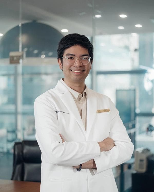 นายแพทย์สมเจตน์ โตสำราญ