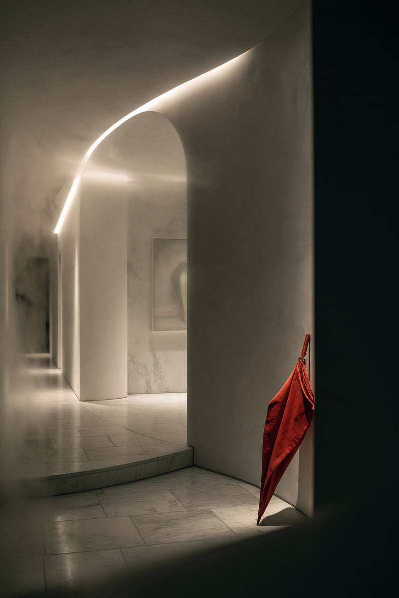 Mirror of White Dew — ENTRANCE HALL