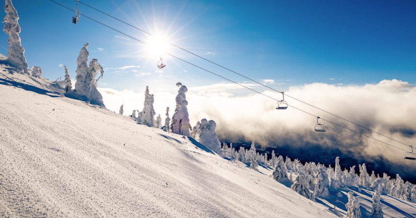 Big White: Clear skies, fresh snow, dozens of runs open