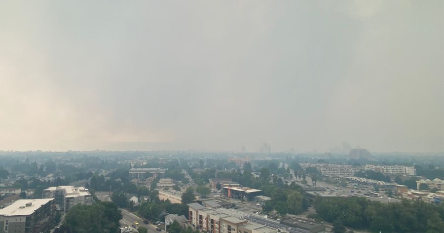 UPDATE: Abrupt wind change chokes Central Okanagan in smoke