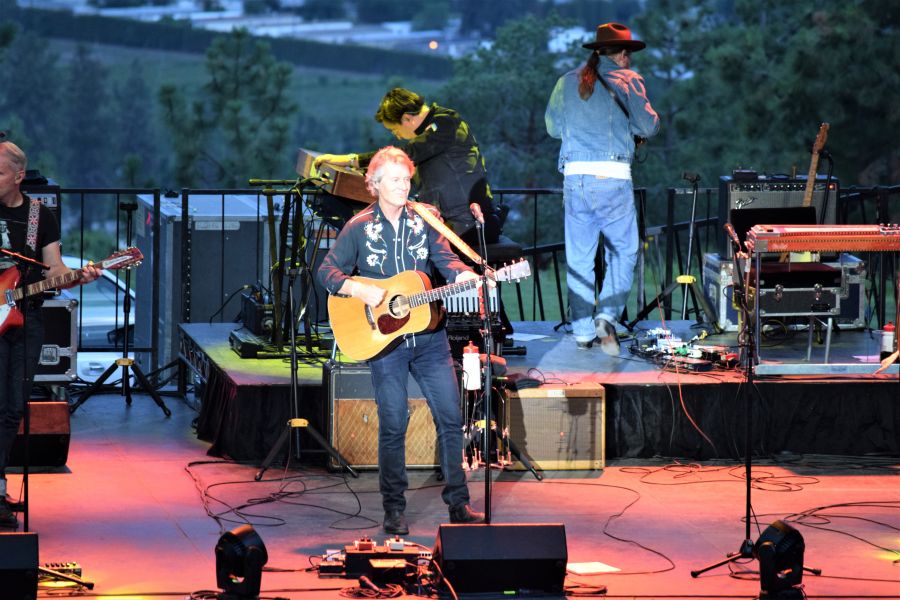 </who>Blue Rodeo played a non-stop, two-hour show at Mission Hill Family Estate.