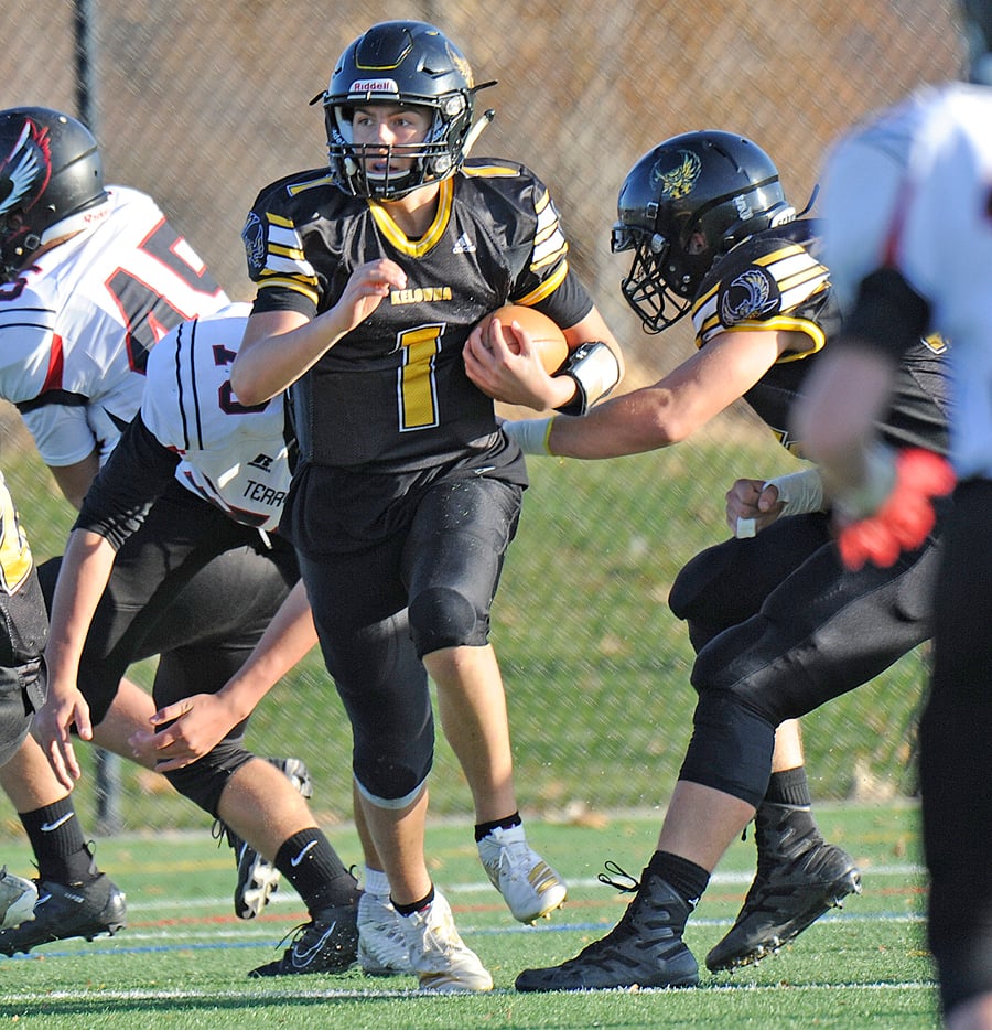 Quarterback Jaeke Schlachter