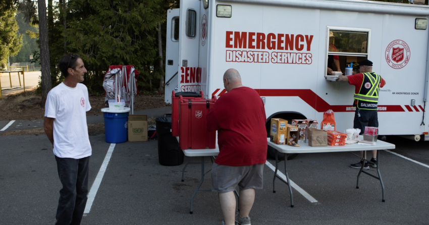 Resident still nervous despite returning after evacuation from home for BC wildfire