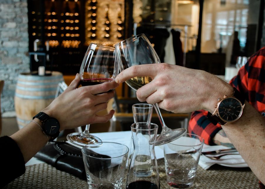 <who>Photo Credit: Foursight Supply Co. & The Chase Wines</who>Left: Cluse Open Circle Marble Hexagon Chain Bracelet & Cluse Triomphe Mesh Bicolour Rose Gold Watch; Right: Nixon Sentry Chrono Leather Watch