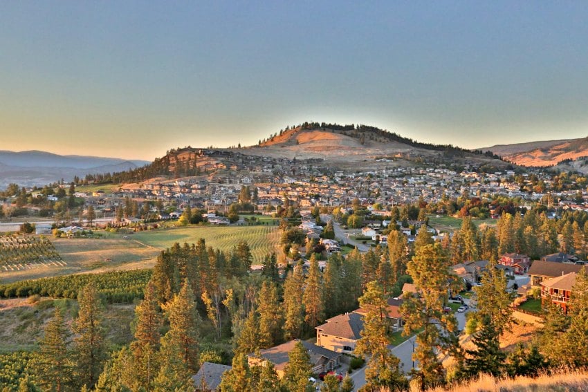 <who> Photo Credit: KelownaNow.com </who> Real estate is heating up in Kelowna but the prices are on the rise.