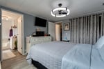 BRIGHT 3-BEDROOM HOME NEAR LAKE AND WINERIES Photo