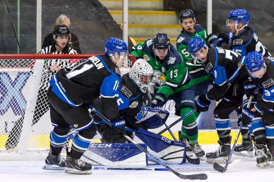 <who>Photo Credit: Facebook Penticton Vees </who>The Penticton Vees eked out a 4-1 win over the Surrey Eagles in the opening game of the BCHL Showcase tournament in Chilliwack Thursday morning. David Silye scored a pair of goals to lead the way. The Vees will battle