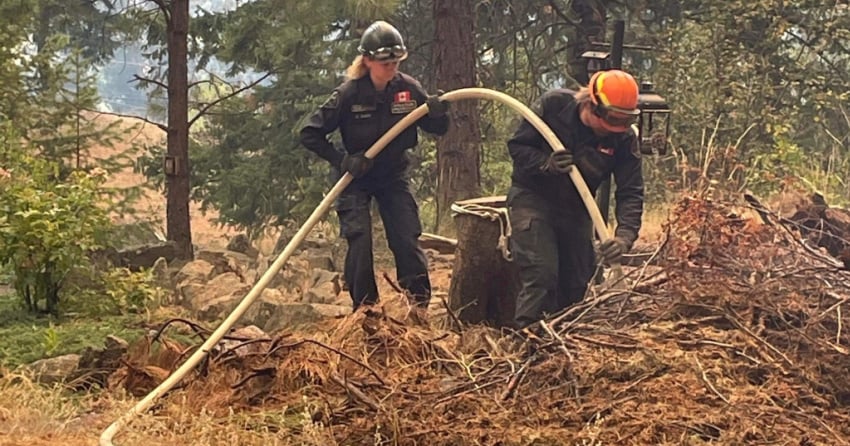Mild fire activity in Shuswap allows firefighters to help with Keremeos ...
