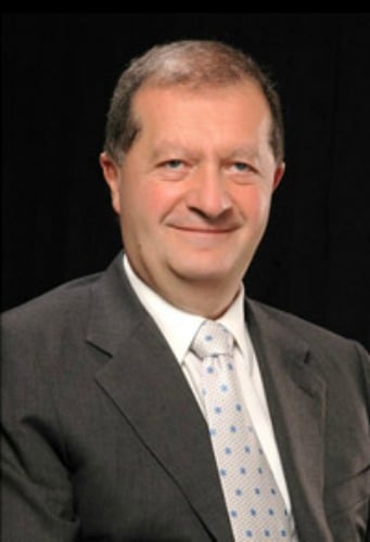 <who> Photo Credit: Wikipedia </who> Robert Mouawad.