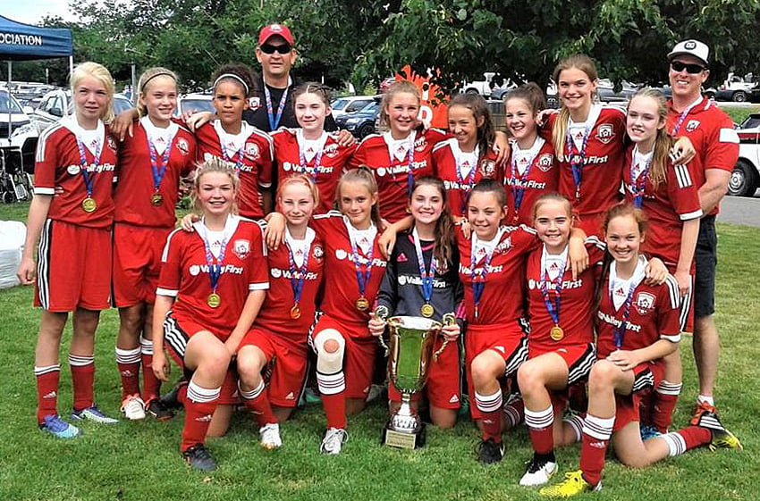 <who>Photo Credit: Contributed </who>Three consecutive wins at the TOYSL playdowns in Kamloops on the weekend earned the Kelowna United Storm a trip to the BC Soccer U13 Provincial B Cup championship tournament next month in Surrey. Members of the winning team are, from left, front: Haylie Steel, Hailey Yeulett, Kaedence Mollin, Kennedy Day, Malyssa Watson, Jenna Gilbert and Hannah Lommer. Back: Kiera Swift, Makena Marble, Mekhila Brown, Rob Watson (coach), Emily Buckmaster, Lily Kolochuk, Kaydee Copithorne, Avery Muir, Paris Kirk, Julia Adamson and Chris Adamson (assistant coach).