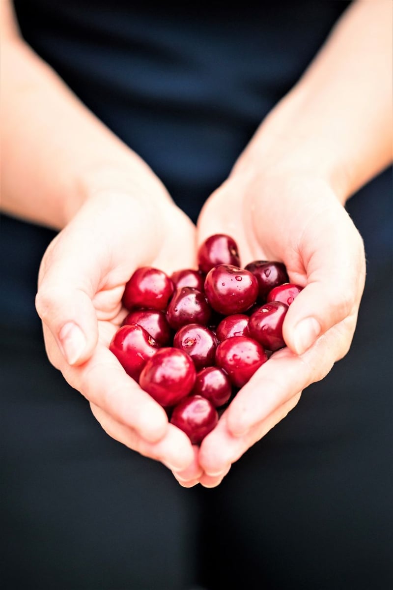 </who>The Korean public is hungry for pristine Okanagan cherries.