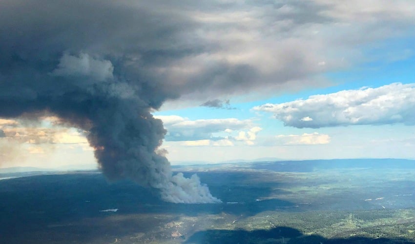 <who>Photo Credit: BC Wildfire Service