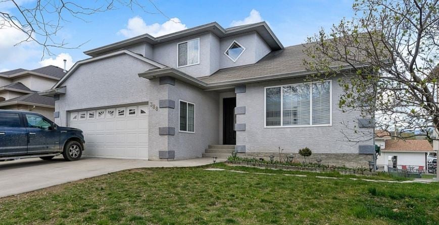 </who>This 2,500-square-foot, four-bedroom, four-bathroom house on McLennan Crescent in Kelowna is listed for sale for $970,000, which is just a little less than the $971,300 benchmark selling price of a typical single-family home in the city in February.
