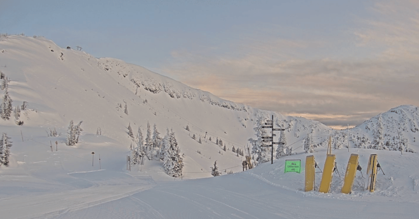 Big White: Fresh powder and some sunshine to start the weekend