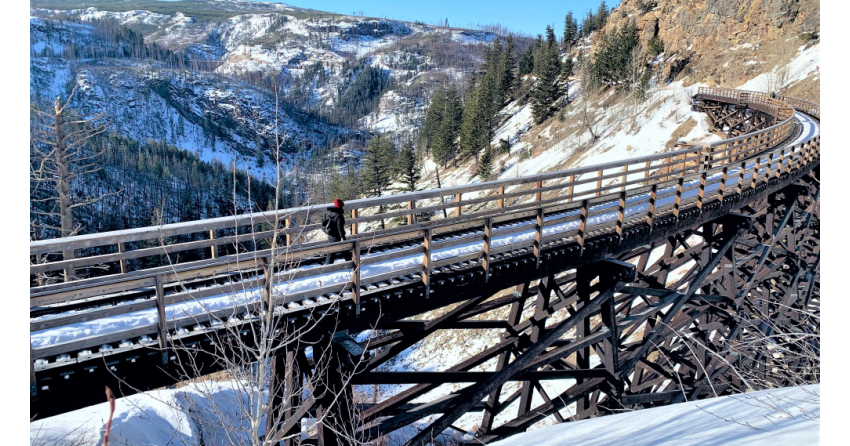 Winter hike on top of the world