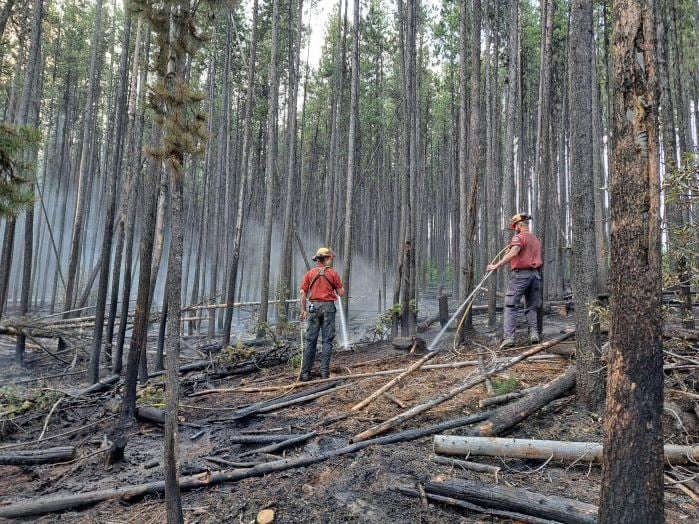 <who>Photo Credit: BC Wildfire Service