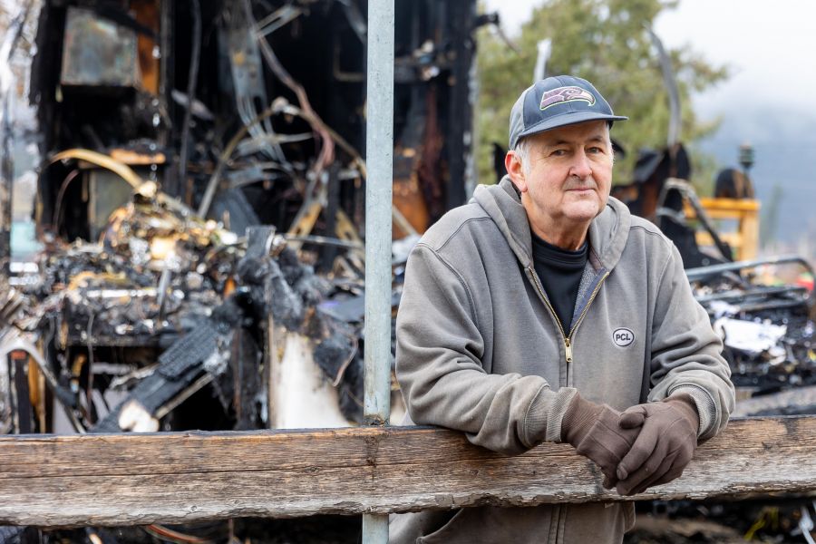 <who>Photo Credit: NowMedia/Gord Goble</who> Mike Reece with his burned-out trailer