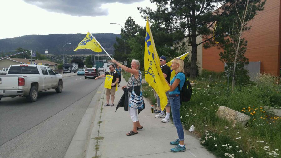 <who>Photo Credit: NowMedia </who>The labour dispute between Gateway Casinos and Entertainment and the British Columbia Government Employees' Union representing almost 700 casino workers in Penticton, Kelowna, Vernon and Kamloops continues after four days of mediated talks last week failed to produce a settlement. Gateway management have sent another open letter to residents in all four communities stating the union's wage demands remain unreasonable.