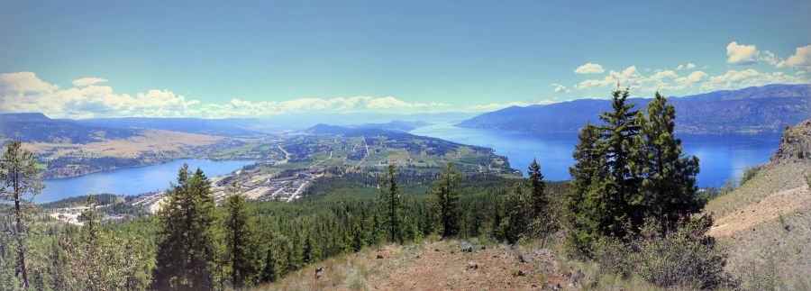 Panoramic view of Lake Country from the top of Spion Kop mountain