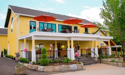 </who>The sale also includes The Vibrant Vine Winery, which has six tasting bars, commercial kitchen, snack bar, private tasting areas, two lounges, and expansive lawn and patio areas.