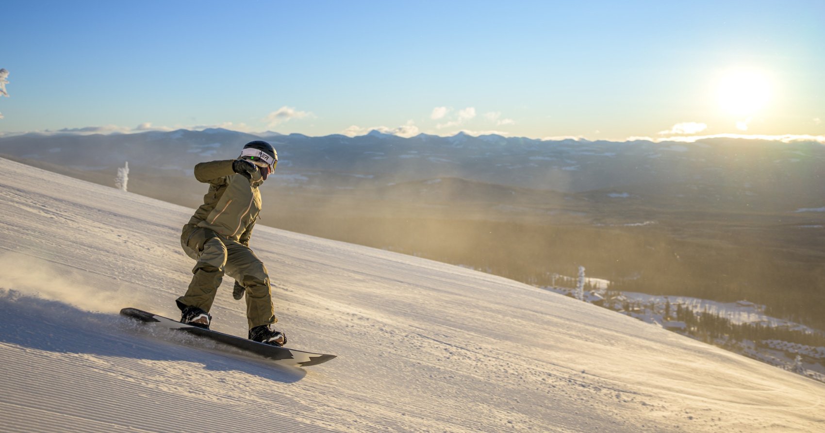 Big White: Continued snow, warmer temps
