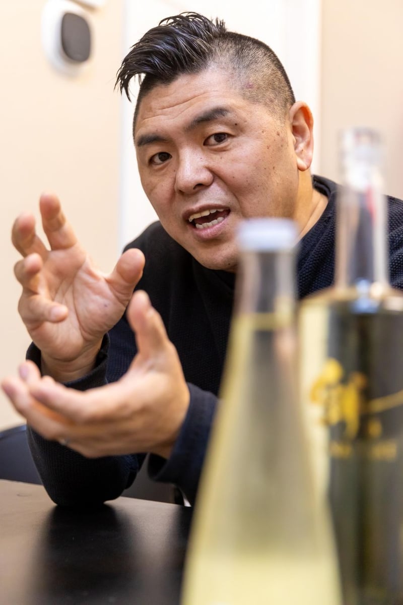 <who>Photo Credit: NowMedia/Gord Goble</who> Tatsuo Kan