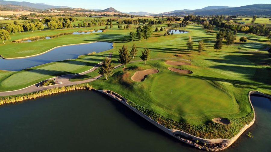 </who>Kelowna Springs Golf Course covers 106 acres on Penno Road south of Kelowna airport. It's been there since 1990 and was designed by renowned Canadian golf course architect Les Furber.