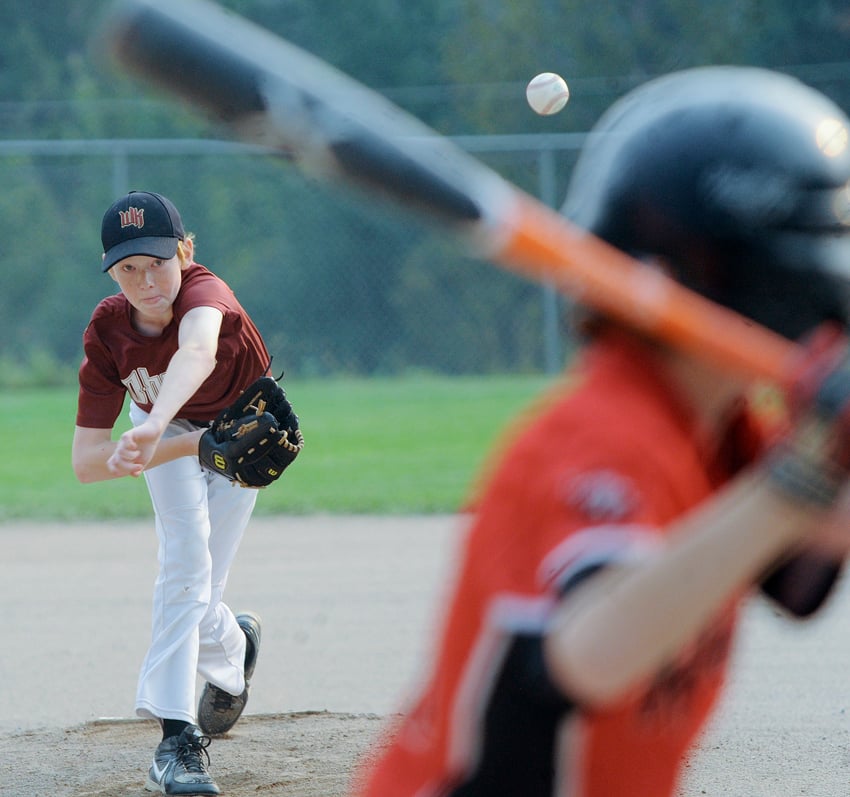 <who>Photo Credit: Lorne White/KelownaNow </who>Kaiden Davis of the West Kelowna Dbacks delivers against the Prince George Knights.