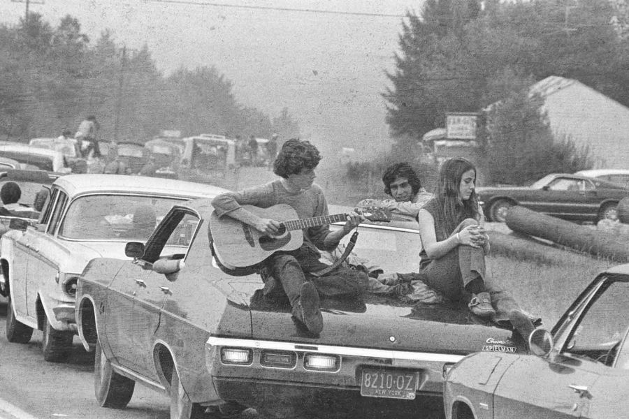 <who>Photo Credit: Woodstock