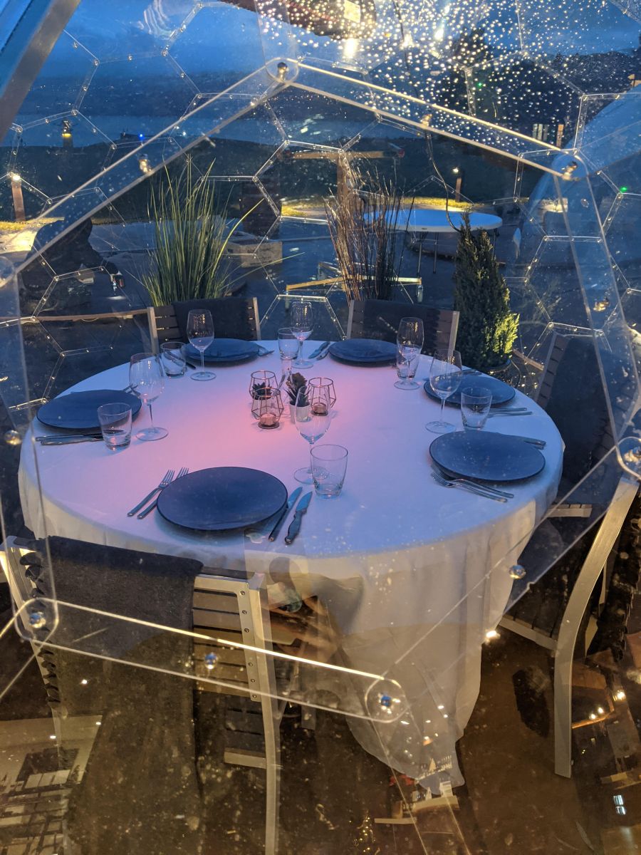 </who>The globes are finished inside with heaters, lights, dining table for six and plants.
