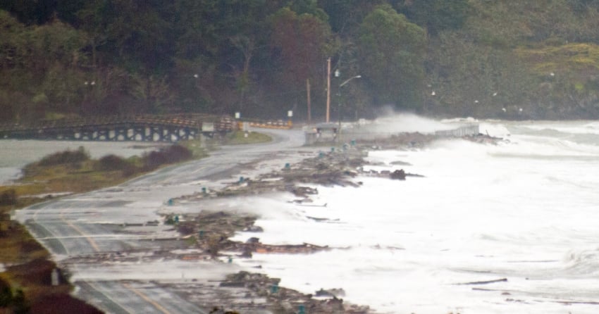Lagoon Bridge closed due to storm surge, high tide