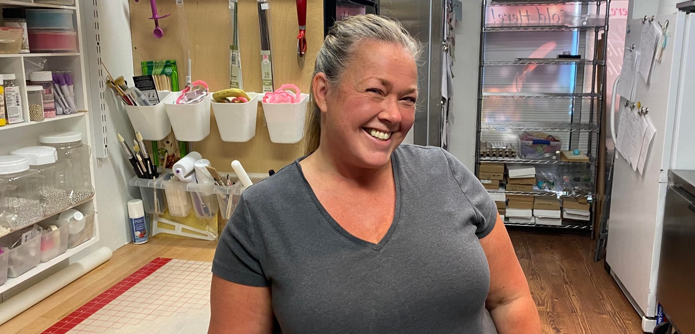 VIDEO: Local baking star mixes it up on a national stage