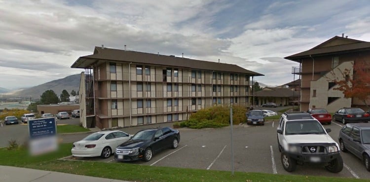 <who> Photo Credit: Google Streeview </who> McGill Residences.