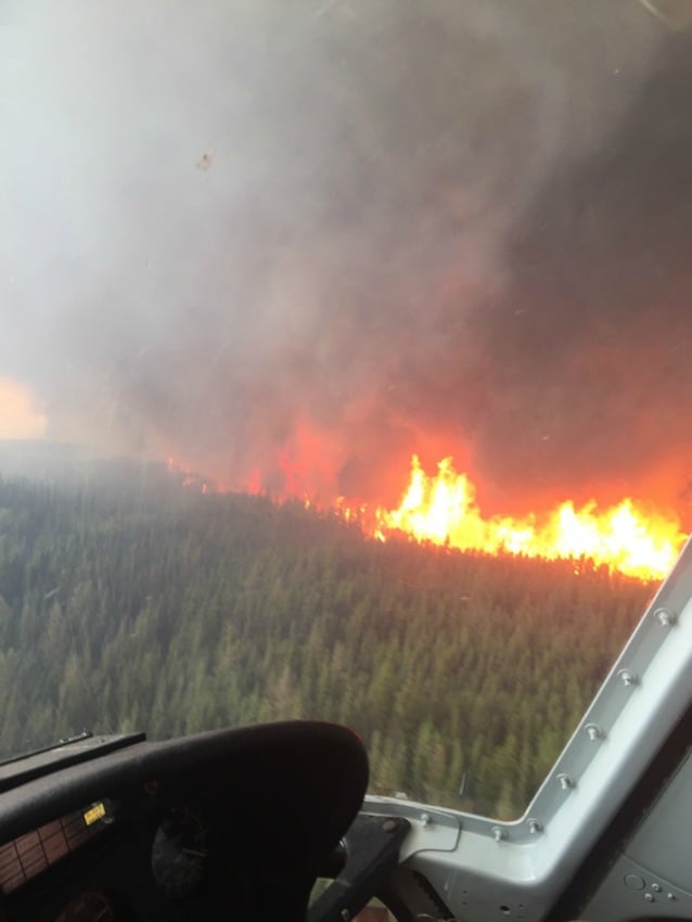 <who> Photo Credit: BC Wildfire Service. </who> Siphon Creek fire. 